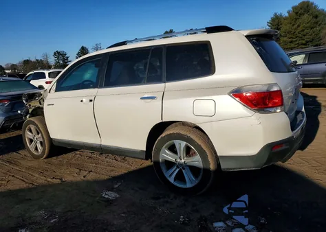 2013 Toyota Highlander Limited z USA, uszkodzony, nr VIN 5TDDK3EH7DS240810